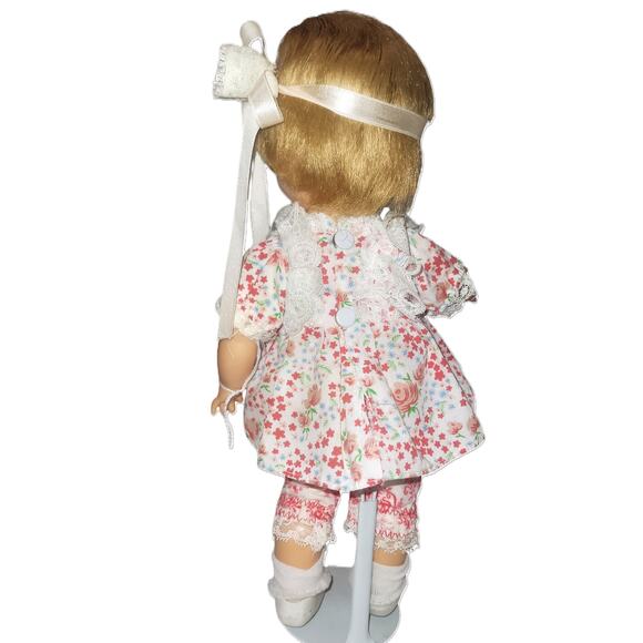 12" Vintage Sweet Little Toddler Doll 12 8 V are on her back - Picture 4 of 10